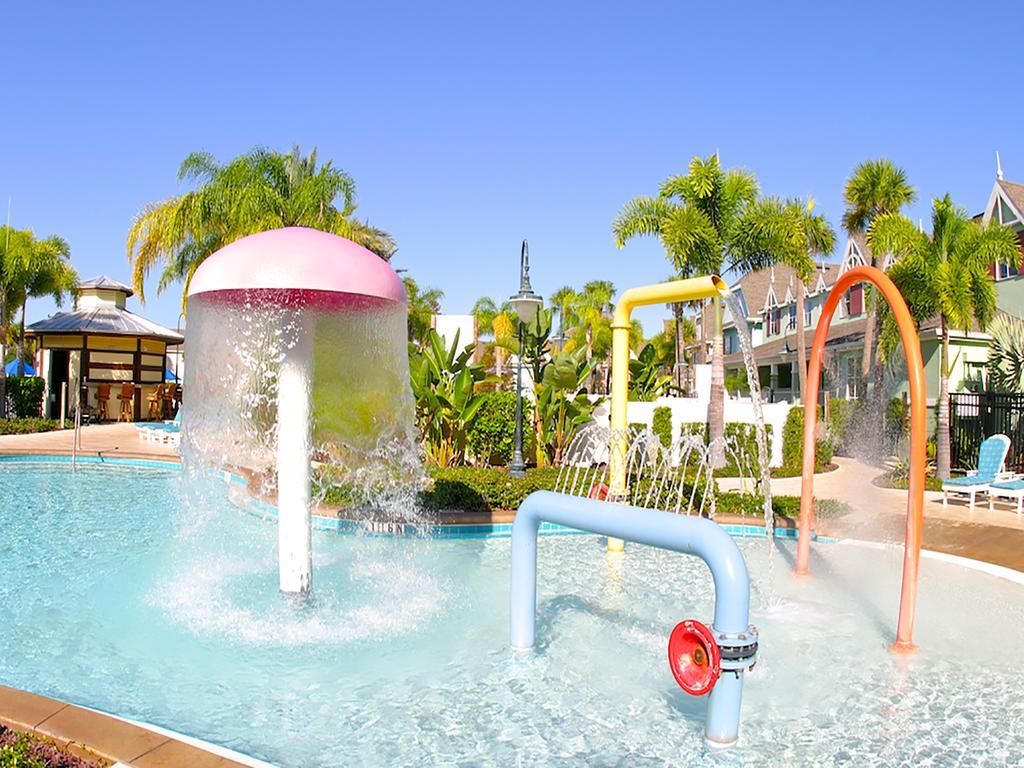 Runaway Beach Resort By Magical Memories -Disney Area Kissimmee Bagian luar foto