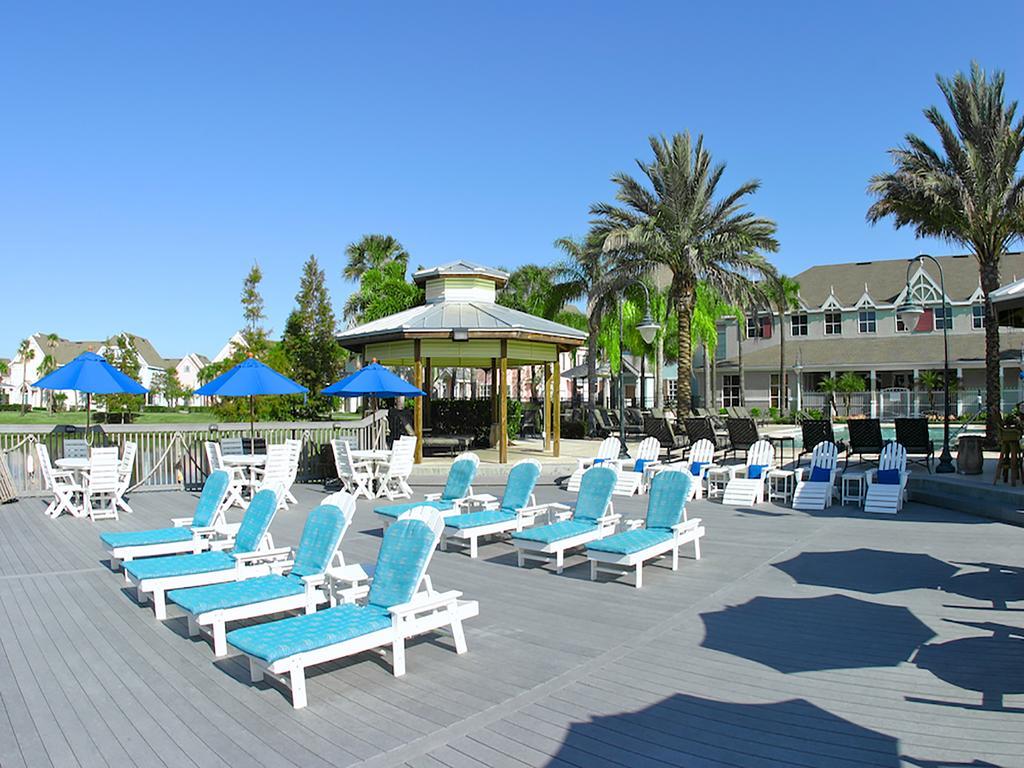 Runaway Beach Resort By Magical Memories -Disney Area Kissimmee Bagian luar foto