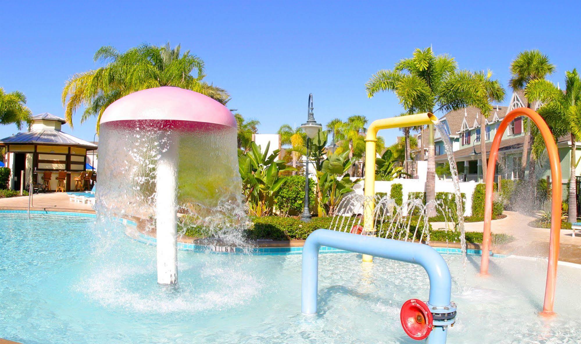 Runaway Beach Resort By Magical Memories -Disney Area Kissimmee Bagian luar foto